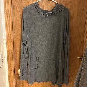 CuddlDuds hooded long sleeve tshirt. Women’s sz XL